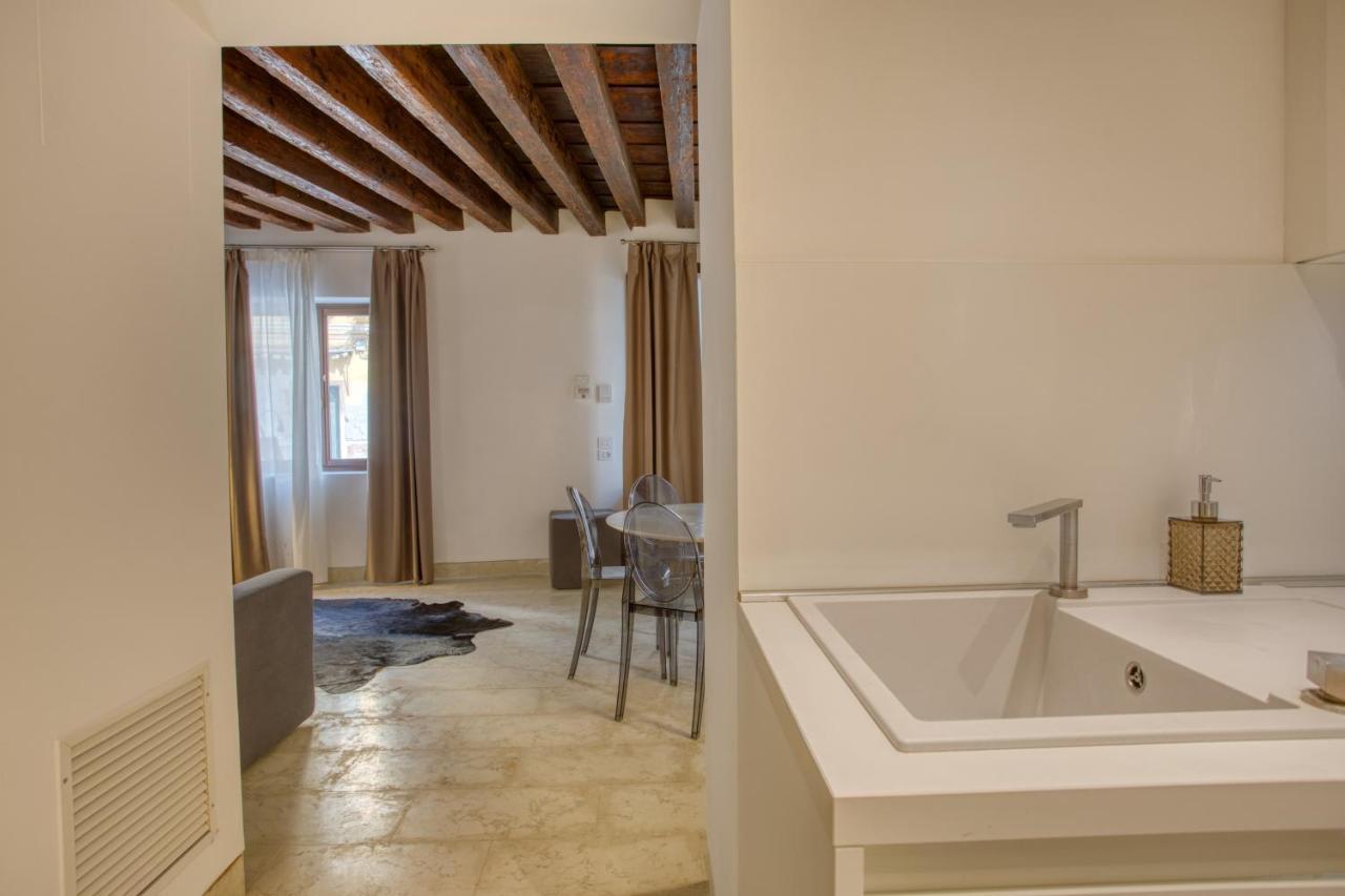 Ca Margherita Loft & Square Palazzo Grifalconi Venesia Bagian luar foto
